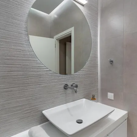 Sunny & Luxurious Penthouse With Terrace Apartment Athens