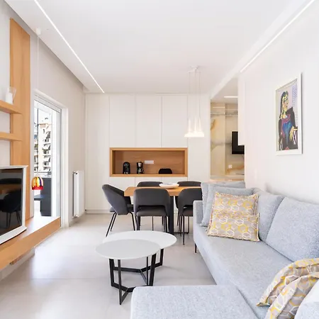 Apartment Sunny & Luxurious Penthouse With Terrace