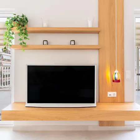 Sunny & Luxurious Penthouse With Terrace Athens