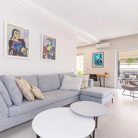 Apartment Sunny & Luxurious Penthouse With Terrace *